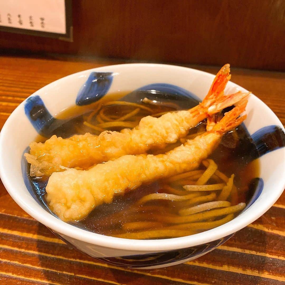 吉江瞳のインスタグラム：「今年も一年お世話になりました。 今年は本当に人の優しさを感じた一年だったな☺️ 来年はもっと素敵な一年になります良うに💕 #2020ありがとうfda」