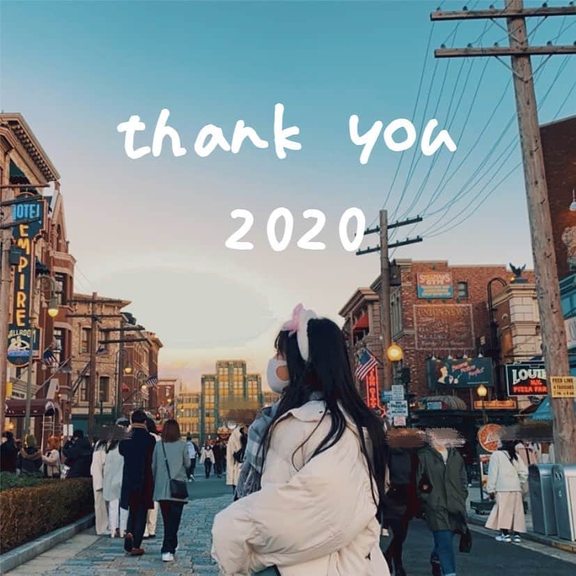 さくらさんのインスタグラム写真 - (さくらInstagram)「2020年ありがとうございました！☁️ 2021年も皆さんにとって素敵な一年になりますように！！🌙」12月31日 21時57分 - oshima_sis