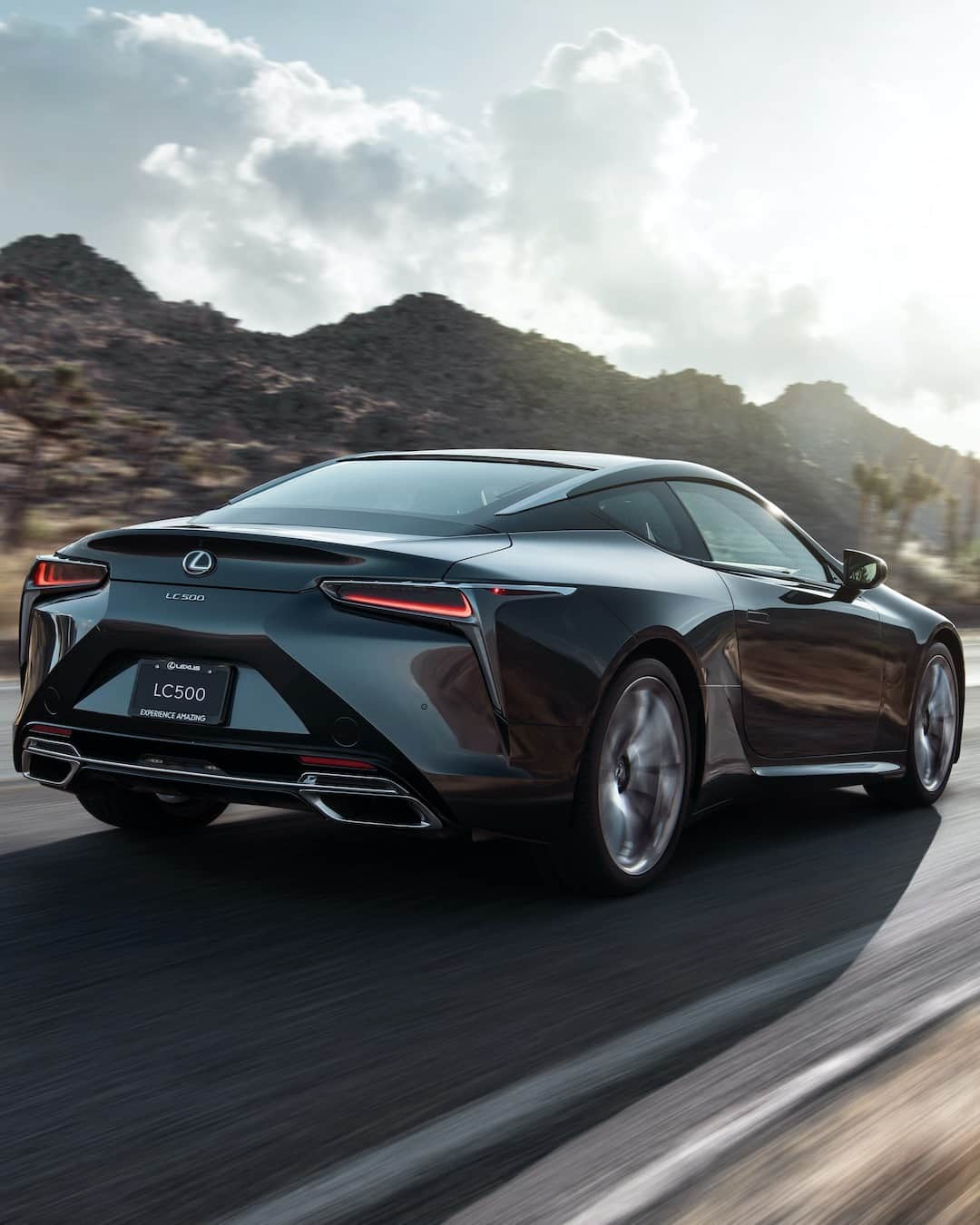 Lexus UKさんのインスタグラム写真 - (Lexus UKInstagram)「Very soon, 2020 will be in the rear-view mirror... Here's to 2021. #LexusLC  #Design #CarDesign #Automotive #Lexus #CarsofInstagram #LuxuryTravel #Luxury #Lexus」12月31日 22時00分 - lexusuk