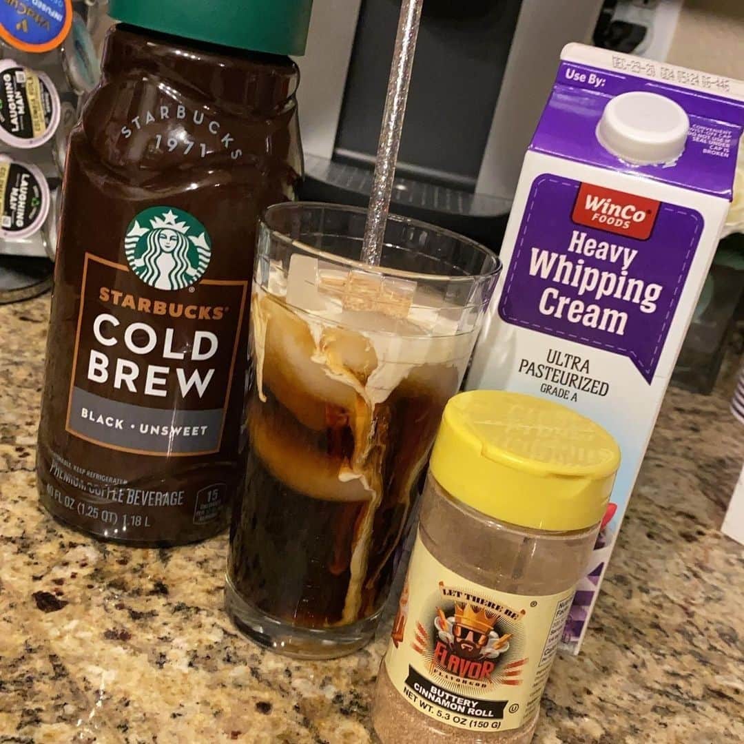 Flavorgod Seasoningsさんのインスタグラム写真 - (Flavorgod SeasoningsInstagram)「Cold brew with Flavor God Buttery cinnamon Roll! by customer @_missdray_⁠ -⁠ Add delicious flavors to your coffee!⬇️⁠ Click link in the bio -> @flavorgod  www.flavorgod.com⁠ -⁠ Flavor God Seasonings are:⁠ 💥 Zero Calories per Serving ⁠ 💥 KETO & PALEO⁠ 💥 VEGAN Options ⁠ 💥 Low Salt⁠ 💥 GLUTEN FREE & KOSHER⁠ 💥 NO MSG⁠ 💥 DAIRY FREE Options⁠ 💥 All Natural & Made Fresh⁠ 💥 Shelf life is 24 Months⁠ -⁠ #food #foodie #flavorgod #seasonings #glutenfree #mealprep #seasonings #breakfast #lunch #dinner #yummy #delicious #foodporn」12月31日 22時01分 - flavorgod