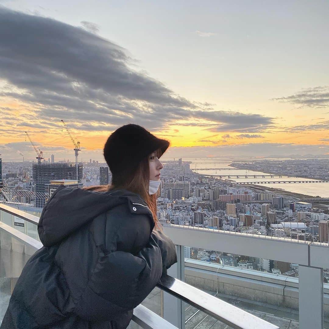 小高実優のインスタグラム：「. 2020年も大変お世話になりました。  来年もどうぞよろしくお願い致します‼︎ 良いお年をお過ごし下さい😌💖」