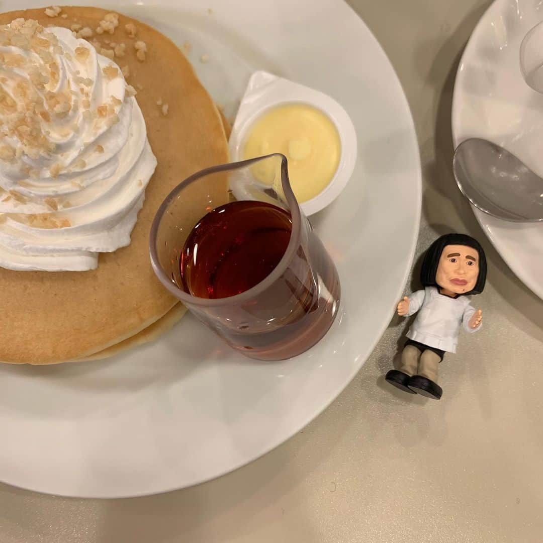 HONOKAのインスタグラム：「.〻  ガキ使見ながら過ごす大晦日。 最高だ〜！！！  🎍✨🌼」