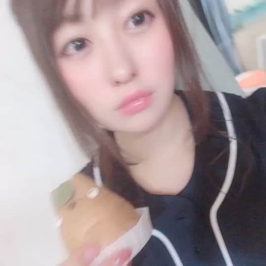 小山夏希のインスタグラム：「トトロ食う」
