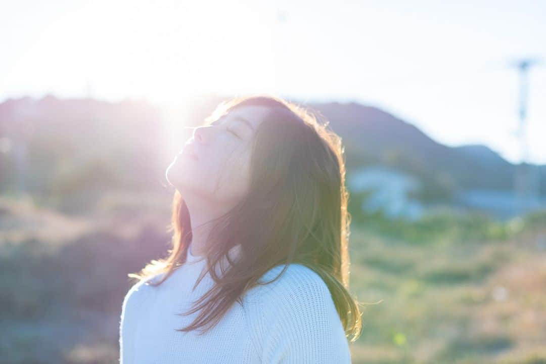 安倍萌生のインスタグラム：「. 2020年ありがとうございました！ 来年も宜しくお願いします🌙  よいお年を。」