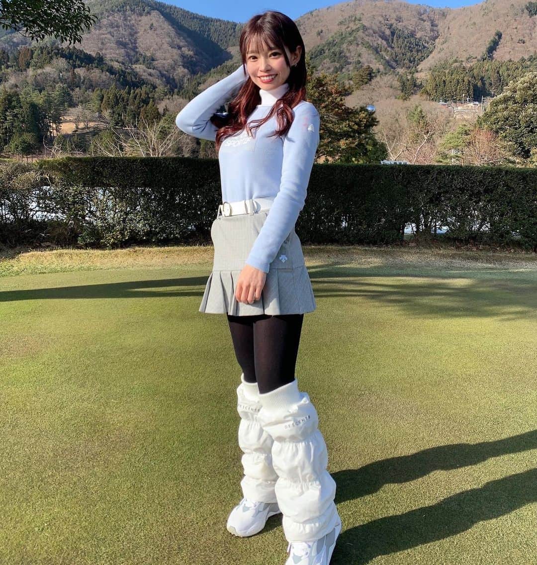 𝗠𝗮𝗶さんのインスタグラム写真 - (𝗠𝗮𝗶Instagram)「⛳️  今年はたくさんラウンド行けたし たくさんの素敵な方達と出会えました☺️💓  その素敵な繋がりを これからも大切にしたい👭👭👭  そしてまたベスト更新できるように 練習も頑張ろう✊✨✨  皆さま来年もよろしくお願いします💖 良いお年をお迎えください🙇‍♀️🌟 ・ ・ @sunmembers  来年も絶対行きたい素敵なゴルフ場😍  #ゴルフ女子#冬ゴルフ#ゴルフコーデ #女子ゴルフ#ゴルフウェア#ゴルフ #golf#ゴルフラウンド#ごるふ女子 #ゴルフうまくなりたい#ゴルフばか #ゴルフ好き#ゴルフ女子コーデ #ゴルフファッション #ゴルフ女子と繋がりたい」12月31日 22時22分 - mai.golf.214