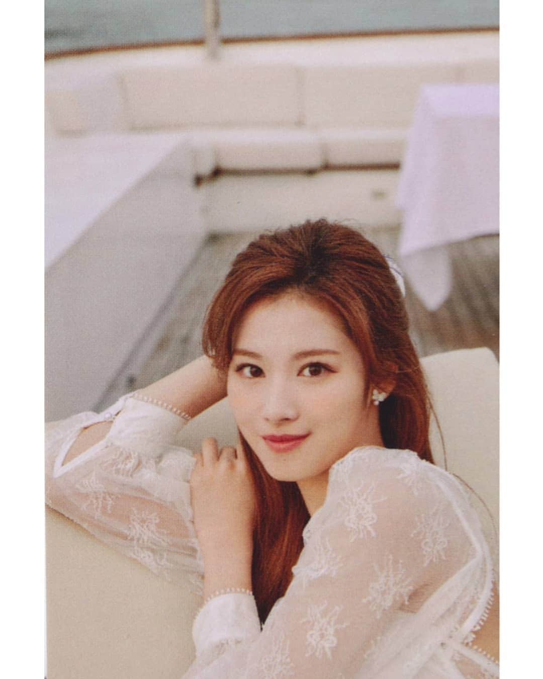 サナさんのインスタグラム写真 - (サナInstagram)「[SCAN] TWICE SEASON'S GREETINGS 2021 "THE MOMENT FOREVER" . Happy New Year 2021 everyone!🥳🎉 ーーーーーーーーーー Follow > @sana.twice.kr < . @twicetagram #TWICE#트와이스#ONCE#Sana#사나 #Nayeon#나연#Jeongyeon#정연#Momo#모모#Jihyo#지효#Mina#미나#Dahyun#다현#Chaeyoung#채영#Tzuyu#쯔위」12月31日 22時27分 - sana.twice.kr