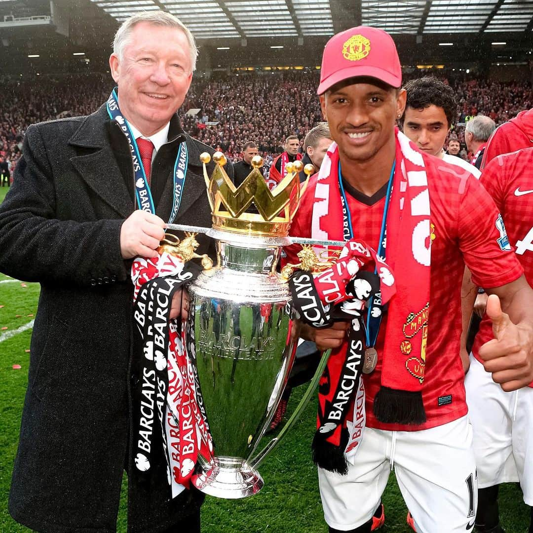 ナニさんのインスタグラム写真 - (ナニInstagram)「Happy birthday, boss! 🙌🏾 It was an honour to share moments like these with you! 🏆 I will never forget the things you taught me. Hope you have a great day!  #happybirthday #siralex #ferguson #manutd」12月31日 23時17分 - luisnani