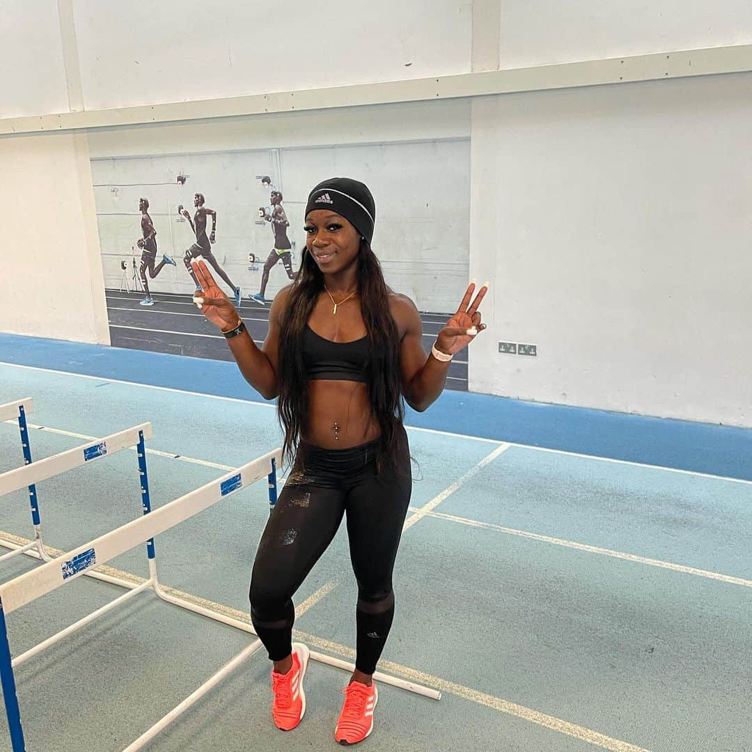 Kristal AWUAHさんのインスタグラム写真 - (Kristal AWUAHInstagram)「✌🏾2020.... Last training session of the year done ✅ bring on 2021💪🏾」12月31日 23時20分 - kristalawuah