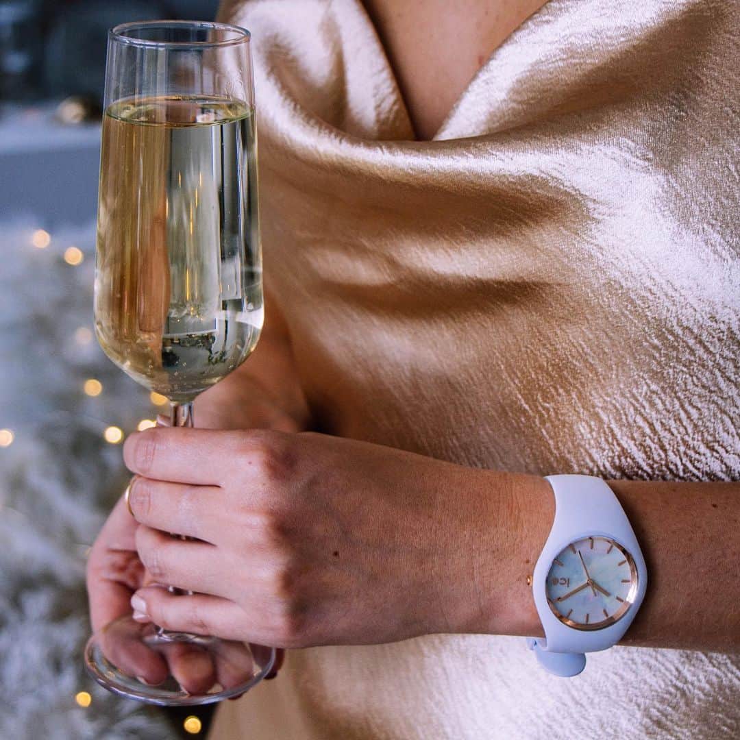 アイスウォッチさんのインスタグラム写真 - (アイスウォッチInstagram)「Are you ready for the New Year? 🤩🥂 #icewatch #changeyoucan #icepearl #newyear #2021 #champagne #happiness」12月31日 23時40分 - icewatch