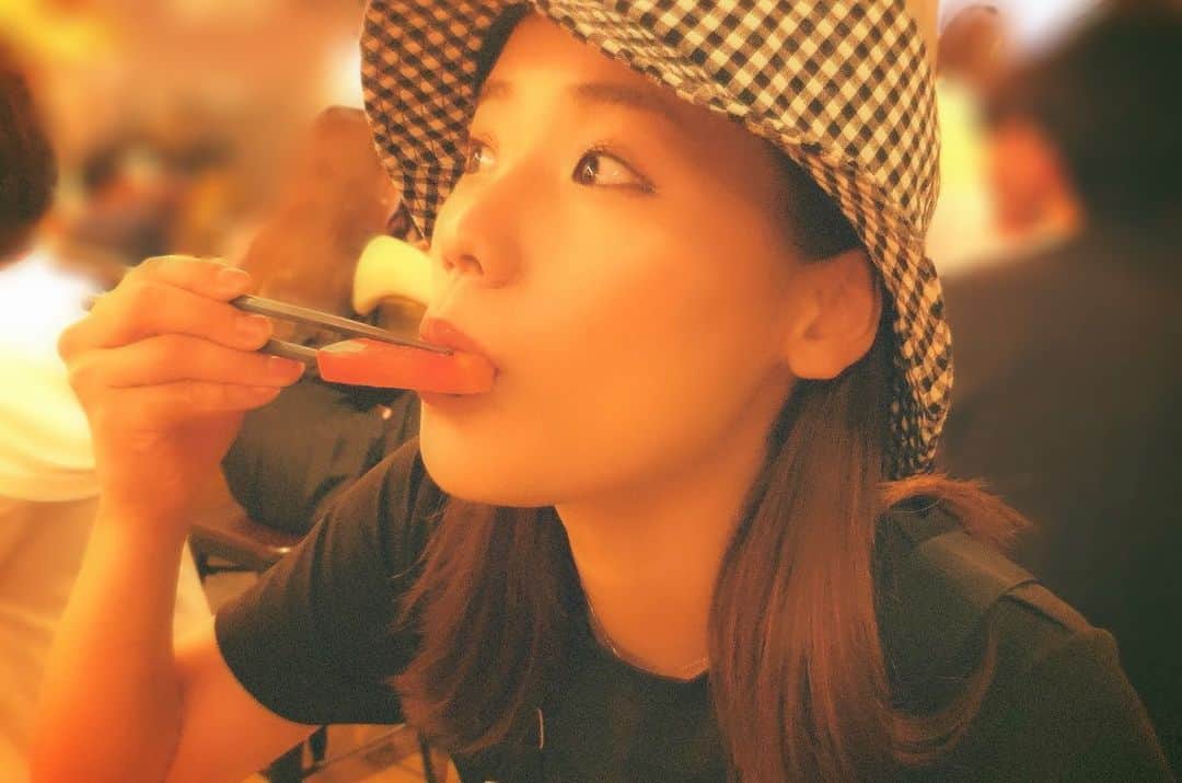秋山ゆずきのインスタグラム：「. . 2020年、ありがとうございました‪‪☺︎  色んな事がわーーーーっと あった1年でしたね。  ‬来年もたくさん笑えますように✨  みなさま、良いお年をお迎えくださいませ！  #2020」