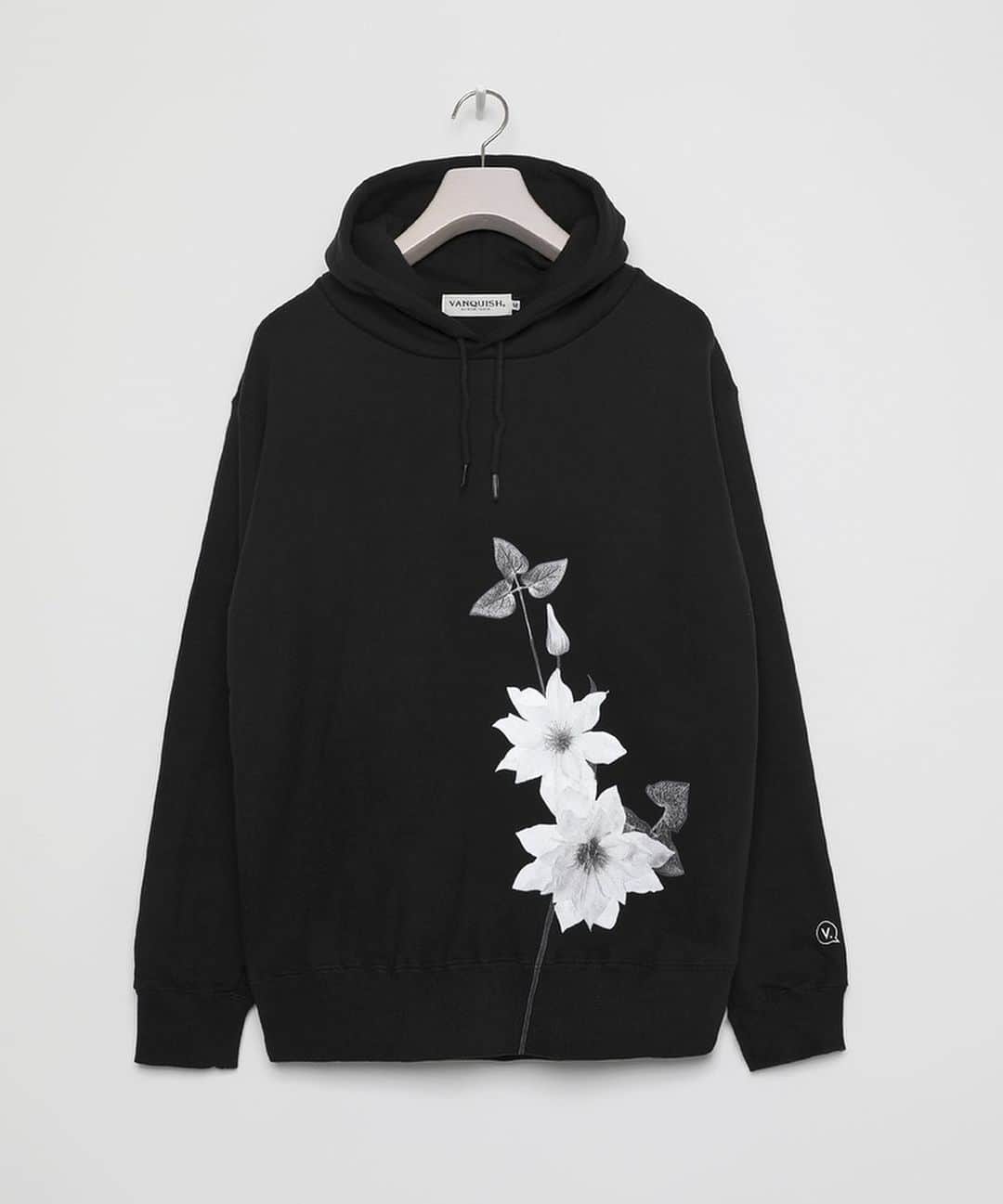 ヴァンキッシュのインスタグラム：「■ TRAVELLERS JOY HOODIE[VGC1300] Color:White/Black Size:S/M JPY 13,200 (tax included)  ㅤㅤㅤㅤㅤㅤㅤㅤㅤㅤㅤㅤ Shop link bio！ ——————————————— ‪#VANQUISH #vanquishjp」