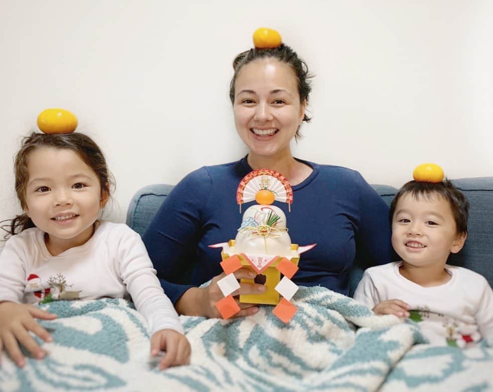 エリナ シルカのインスタグラム：「Happy New Year 🥳」