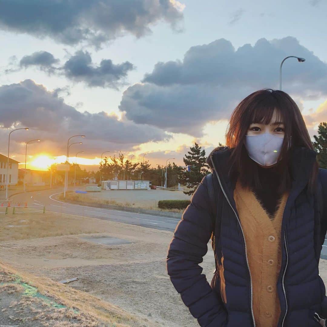 澤田桃佳のインスタグラム：「明けましておめでとうございます！  . . . . . #happynewyear #japan #初日の出 #お正月」