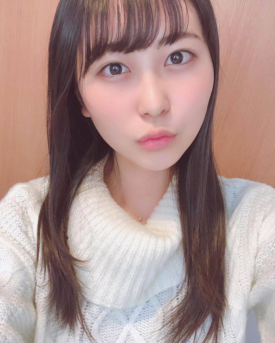 藤田愛理さんのインスタグラム写真 - (藤田愛理Instagram)「・ あけましておめでとうございます。 今年もどうぞよろしくお願いします！ #謹賀新年 #🐮」1月1日 9時54分 - airi_crownpop