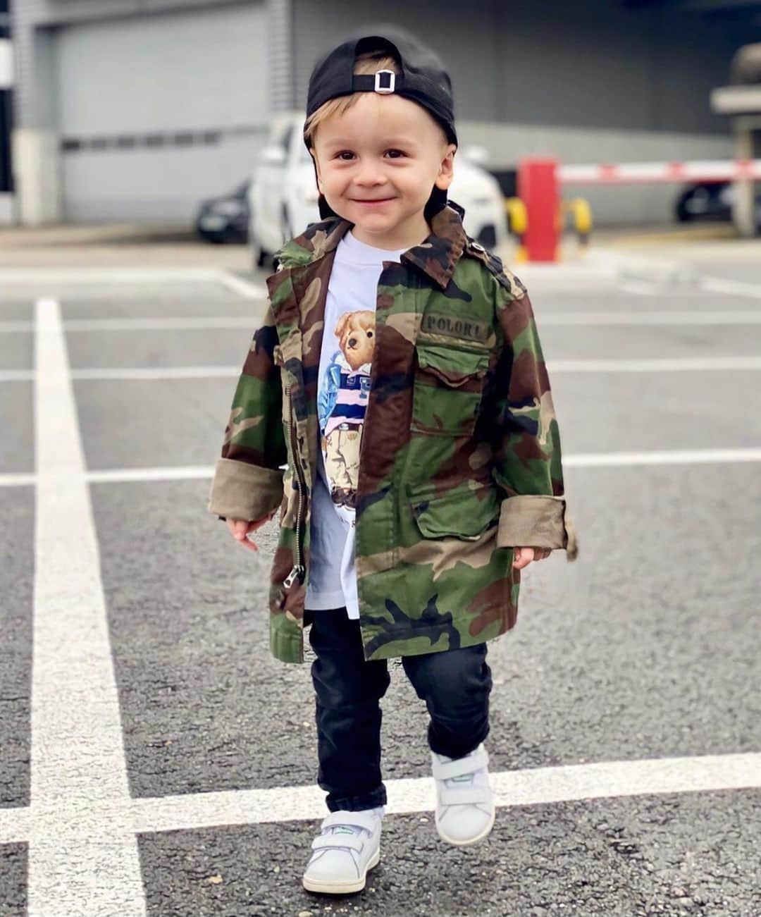 Kidz Fashionのインスタグラム：「💚 by @1earti #kidzfashion」