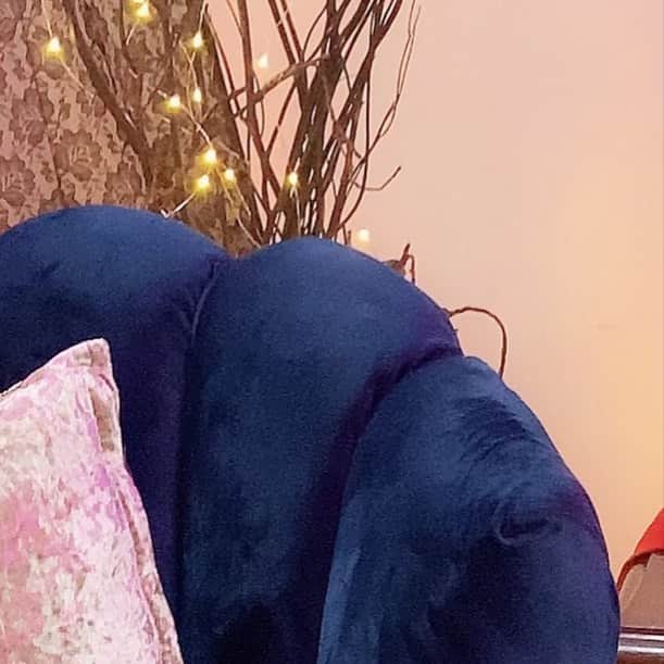 緑川みやびのインスタグラム：「新年あけましておめでとうございます㊗️ 今年もよろしくお願いします  #av女優  #女優　 #グリッド投稿  #アダルト  #adult  #セクシー  #ファッション　 #緑川みやび  #ファビュラス  #グラマラス  #fashion  #fabulous  #sexy #dress #ポートレート  #お洒落さんと繋がりたい  #instagood  #instalike  #like4like  #followme  #ファッション  #ootd  #beauty #instabeauty  #instafashion  #model  #style  #focus  #color  #art」