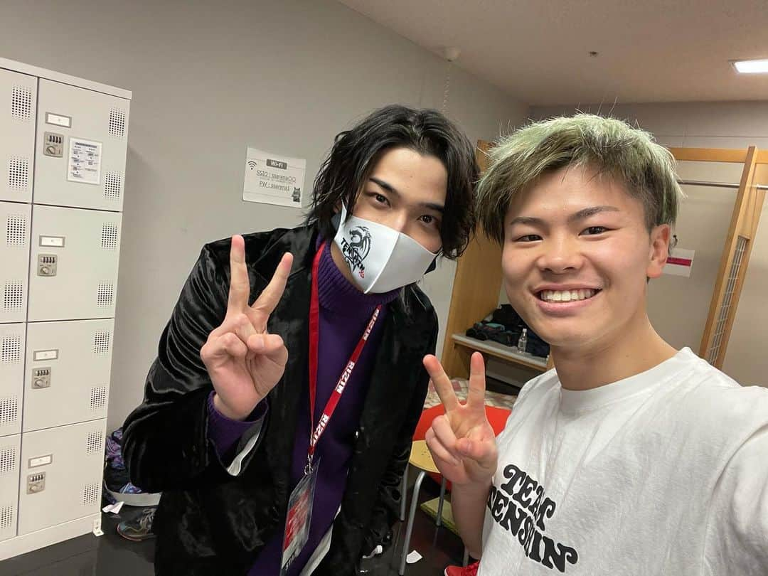 那須川天心さんのインスタグラム写真 - (那須川天心Instagram)「来てくれて ありがとう✌️😁✌️  @ryuseiyokohama_official」1月1日 1時46分 - tenshin.nasukawa