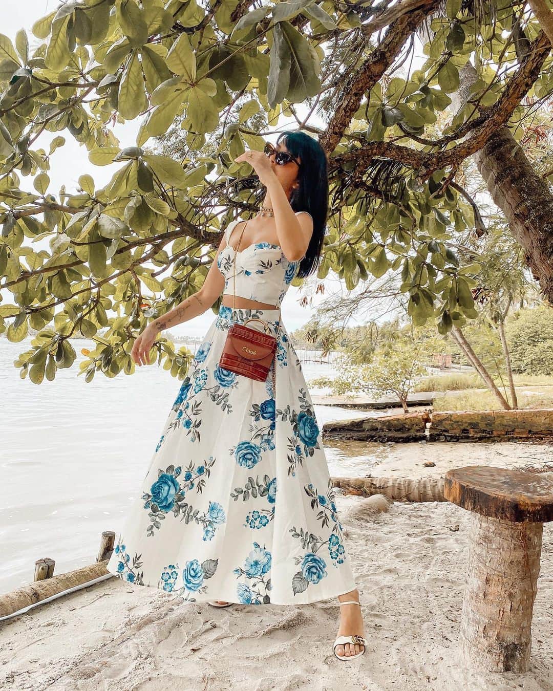 Gabriela Salesのインスタグラム：「🍃🍃🍃 Vem 2021!!!」