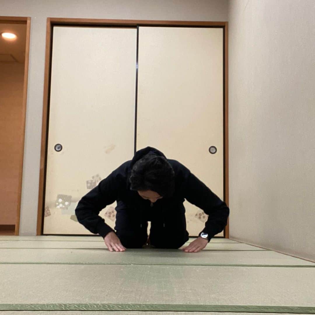有吉弘行さんのインスタグラム写真 - (有吉弘行Instagram)「あけましておめでとうございます 今年もどうぞよろしくお願いします。」1月1日 2時37分 - ariyoshihiroiki