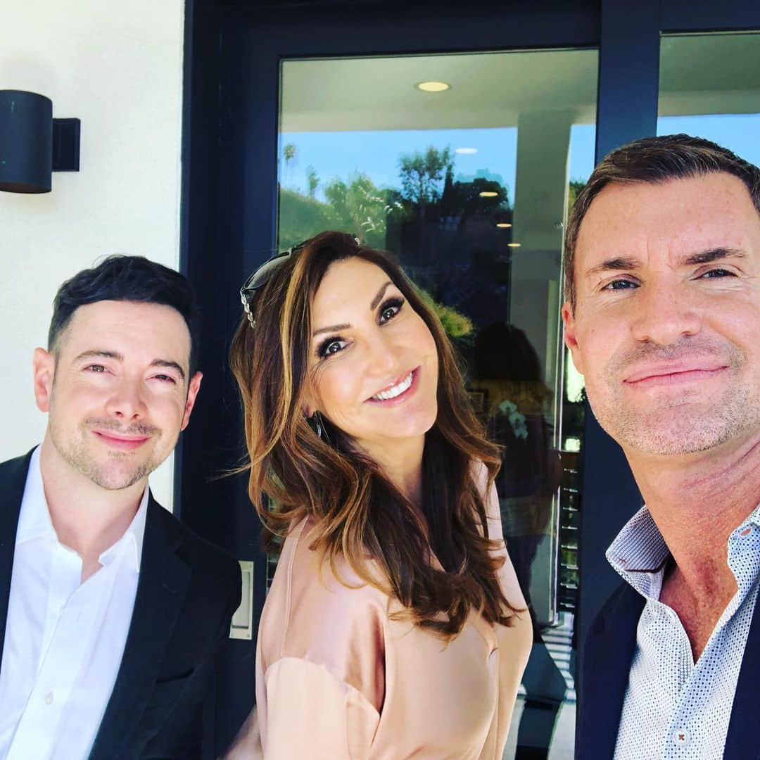ヘザー・マクドナルドのインスタグラム：「Who listened to me on @jljefflewis this AM? Also 2 new #juicyscoop episodes out this week! Should I be a professional food judge?」
