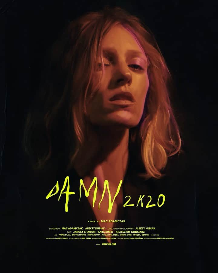 のインスタグラム：「(Eng below) Zapraszam na „Damn2k20” - link w BIO. „Damn2k20” to wizualny eksperyment ilustrujący wydarzenia i emocje z minionego roku. Początkujący reżyser z Sosnowca @macadamczak w marcu wpadł na pomysł zrobienia krótkiego filmu całkowicie non - profit. Każdy dał z siebie ile mógł: sprzęt, czas, rekwizyty. Film urósł w trakcie roku i zaangażował czas i pracę prawie stu artystów, aktorów, filmowców i  innych osób z wielu branż. Muzyczną oprawę przygotował  hiphopowy duet @pro8l3m  (ENG)  👉 inviting you to watch "Damn2k20" - link in BIO. “Damn2k20” is a visual experiment that illustrates the events and emotions of the past year. In March @macadamczak , a young film director from Sosnowiec, came up with the idea of ​​making the short film completely non-profit.  Everyone chipped in and supported Maciek’s vision through giving their time, lending equipment or creating props.  The film grew over the course of the year and over one hundred artists, actors, filmmakers as well as people from other industries joined the project. The musical setting was prepared by hip-hop duo @pro8l3m」