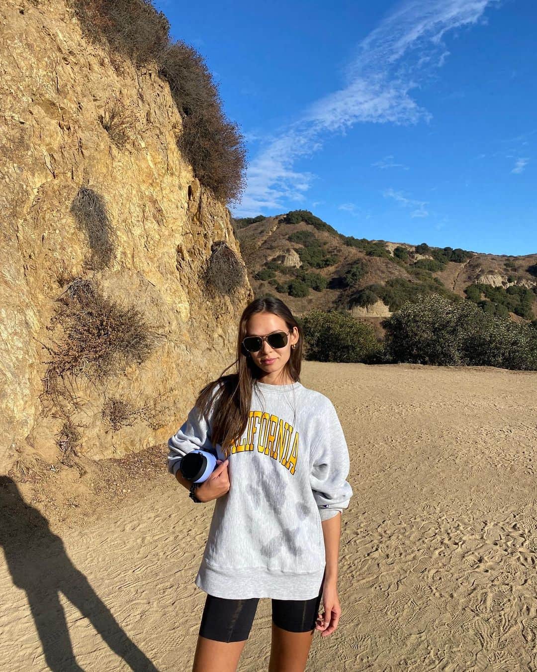 emilyのインスタグラム：「Everyday 💪🌞」