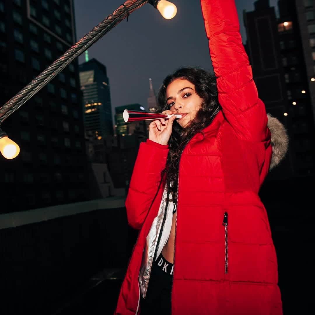DKNYのインスタグラム：「New year, new me: is 2020 over yet? #DKNYSTATEOFMIND」