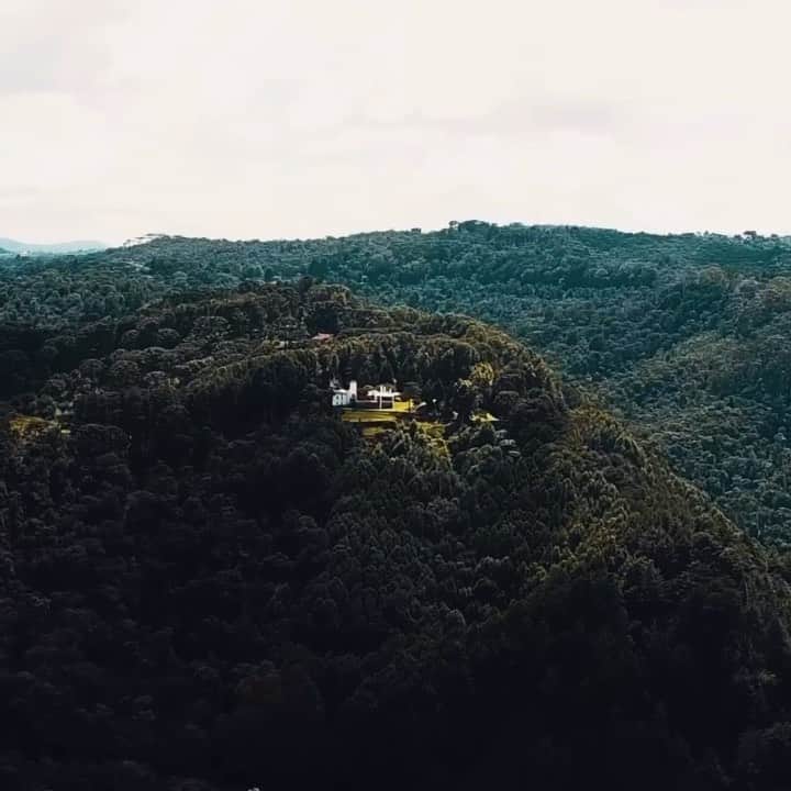 ダニーロ・フェルナンド・アベラールのインスタグラム：「1.650m 🏔」