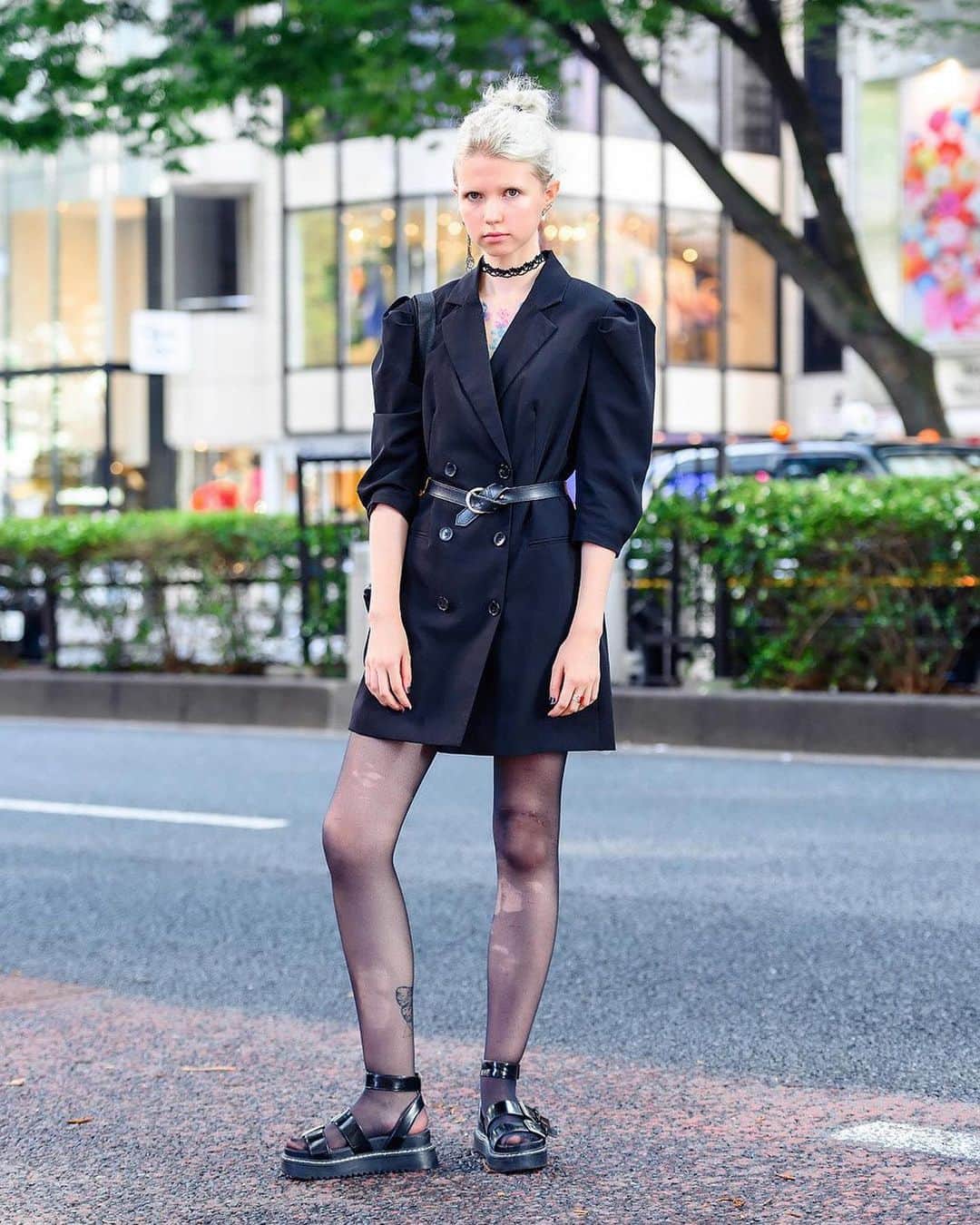 Harajuku Japanさんのインスタグラム写真 - (Harajuku JapanInstagram)「Mary (@themaryocean) is a Russian fashion model who came to Japan in early 2020 for a three month work assignment. She got stuck in Japan when the pandemic hit and has been here for nearly a year now. She first caught our eye in Harajuku when we noticed her large colorful cherry blossom chest tattoos.  Our first street snap of Mary was in February. We've street snapped her many times since then and she has become a part of the Harajuku street fashion community, making many friends. Since getting stuck in Japan, she's modeled for top Japanese designers and mags including CDG, Mikio Sakabe, and Sacai. Mary didn't plan to be stuck in Japan, but like everyone else this year, she's tried to make the best of it.  2020 has been a tragic year, but we're thankful for the new friends we've made and all of the small good things amidst the big bad things.  Happy New Year and we wish you all a great 2021!!!!」1月1日 4時06分 - tokyofashion