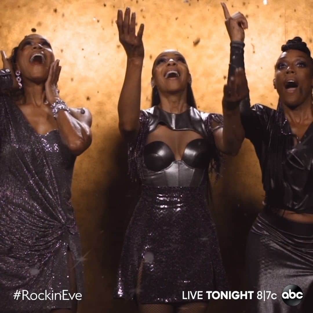 アメリカン・ブロードキャスティング・カンパニーのインスタグラム：「It's a P-A-R-T-Y! Get ready for #RockinEve tonight with these amazing artists and MORE!」