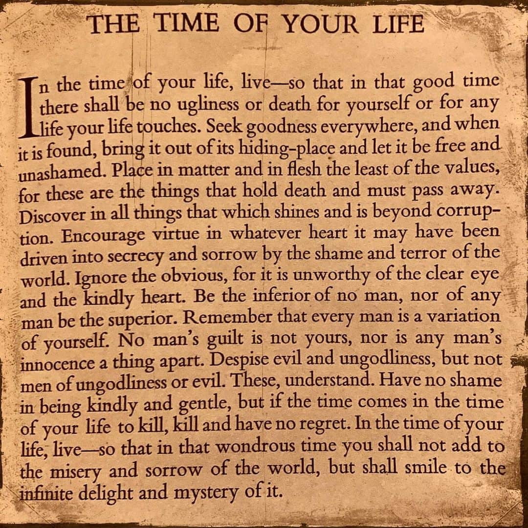 ジョニー・デップのインスタグラム：「Preface to ’The Time of Your Life’ (1939) by William Saroyan. - A New Year’s wish to all.  Though the world is in mourning for better days, I hope all of you are able to find a moment tonight to smile and more importantly, to laugh and make others laugh, as much as possible.  I know this may be difficult in the midst of these trying times, but I wish nothing but happiness and health to all.  May you be surrounded in perfection.  With all my love and respect, JD」