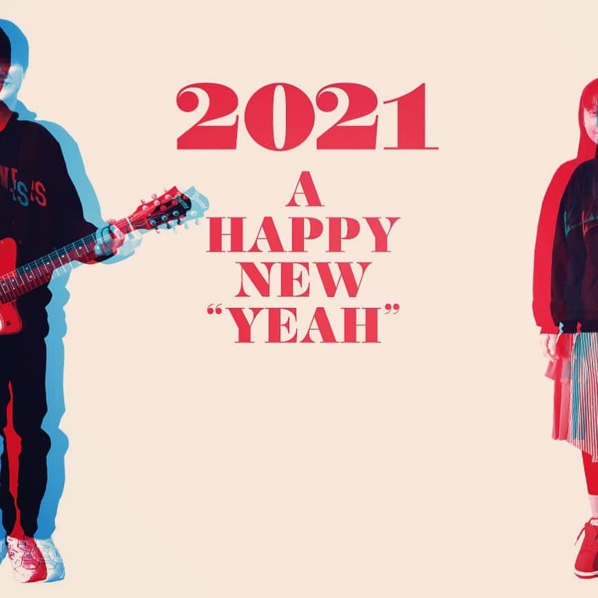 松田岳二のインスタグラム：「. A HAPPY NEW "YEAH"  明けましておめでとうございます。  どんな状況であったとしても"イエー！って言い続ける事こそが私の役割だと思ってます。 利己ではなく利他的なマインドで今年を始めます。  バンドもキットギャラリーも、 なにとぞ、よろしくお願い致します。」