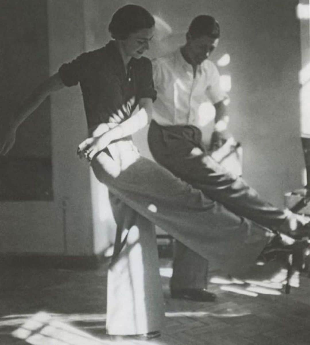 デレク ラムのインスタグラム：「Stepping into 2021. Happy New Year to all. #mariannebreslauer」