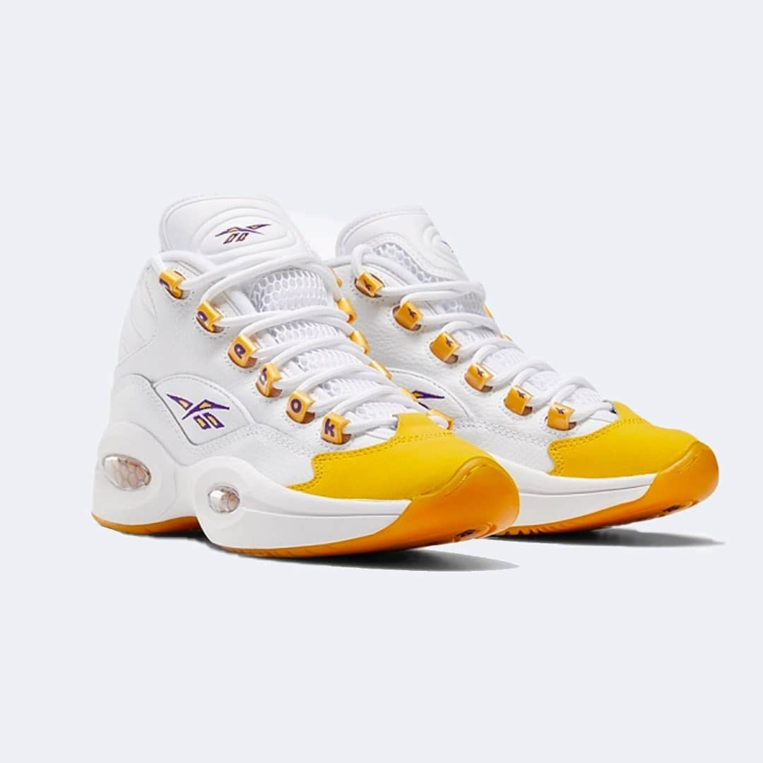 shoes ????さんのインスタグラム写真 - (shoes ????Instagram)「@reebok officially dropped the Question Mid “Yellow Toe” today, a shoe that was made famous by Kobe in the 03’ season. 🏀 🕊   Quinn Cook brought back the legendary pair to honour him in the 2020 playoffs. 👟 Are these worth a cop?👇  #reebokclassic #kobebryant #kobe #sneakernews #sneakerporn #stockx #grailed #nicekicks #kicksonfire #yeezy #supreme #goat」1月1日 5時16分 - shoes