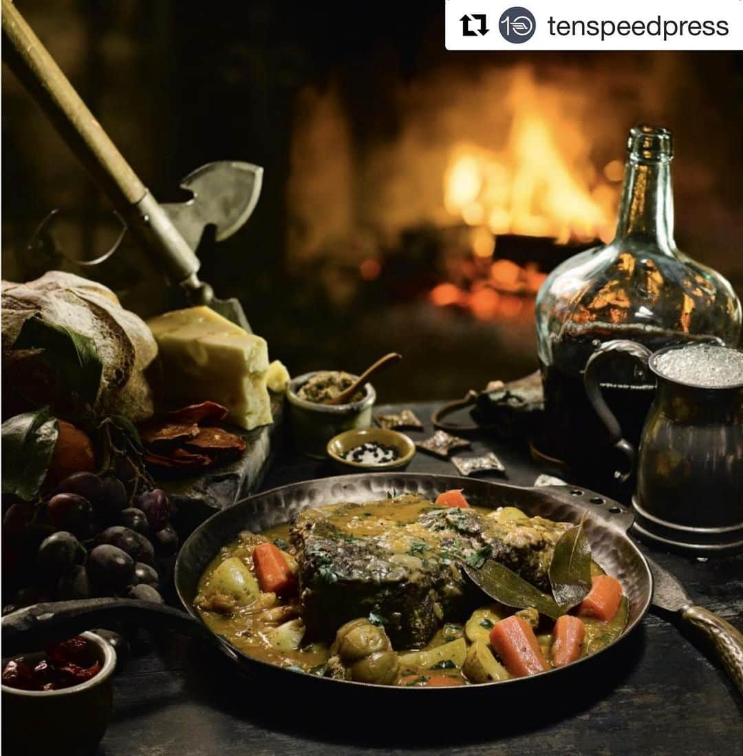 カイル・ニューマンさんのインスタグラム写真 - (カイル・ニューマンInstagram)「#Repost @tenspeedpress ・・・ You're all heroes for making it through this year. Here's wishing you a feast fit for one to close out 2020. [ Photo from Heroes Feast, 📸: @ray_kachatorian ]  . . . . . . #newyearseve #heroesfeast #heroes #cookbooks #cookbook #dnd #dungeonsanddragons #tesnpeedpress #newyear #2020 @penguinrandomhouse」1月1日 5時44分 - kyle_newman