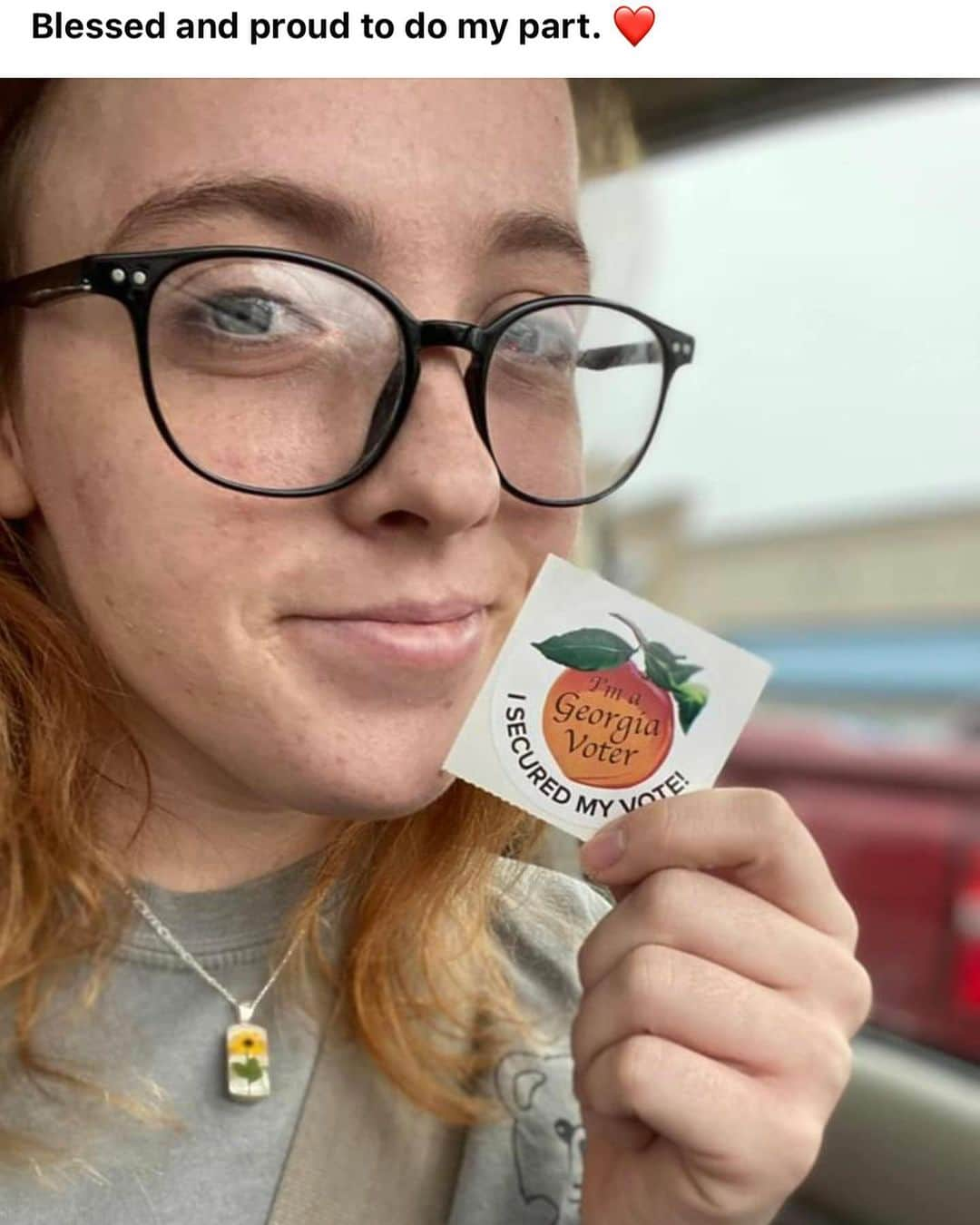 デブラ・メッシングさんのインスタグラム写真 - (デブラ・メッシングInstagram)「MORE beautiful FACES OF CHANGE from the last day of early voting in #Georgia!!   🔥STAY IN LINE! If you are I n line before the polls close they MUST let you vote.   🔥HUNGRY? @PizzaToThePolls will deliver FREE* PIZZA to those in long lines!  🔥ACCESSABILITY -if you have a bad hip, an i jury that makes it hard to stand for long periods of time ?  Cut the line. Ask for the “accessability entrance “ and you will vote immediately. It’s the LAW.  If you have ANY PROBLEMS or QUESTIONS call 866-OUR-VOTE .  @jonossoff @raphaelwarnock @georgiademocrat @blklivesmatter @whenweallvote  #everyvotecounts #georgiaRising  #georgiaonmymind #georgiapeach #atlanta #savannah #Dekalb #Cobb #bibbcounty #JonOssoff #RaphaelWarnock #civilrights #votingrights #johnlewis #goodtrouble #COVID19 Relief #veterans #climate #FlipTheSenate #senate #vote #election #BlueWave #ossoff #warnock #BidenHarris 🇺🇸」1月1日 6時02分 - therealdebramessing