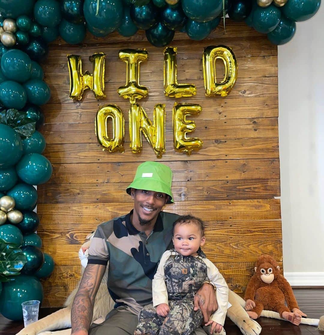 ルイス・ウィリアムスのインスタグラム：「Wild one and two」