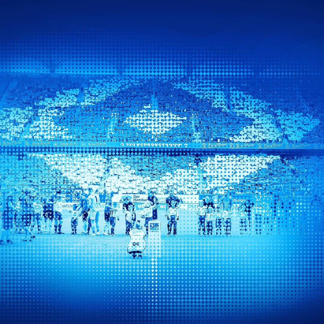 マルセル・ヤンセンのインスタグラム：「Liebe HSV‘er🔷  Komm gut ins neue Jahr! 🍀🔷🍀  Ich wünsche uns für  2️⃣0️⃣2️⃣1️⃣  ...dass unser HSV den *Kurswechsel* der letzten Monate beibehält!  ...dass *Corona* wieder Bier ist  ...dass wir, wenn wir uns wiedersehen, wieder einen Schritt nach *vorne* machen können und nicht mehr zurück  ...dass *Positiv* wieder etwas Positives ist  ...dass *Tests* wieder in der Schule stattfinden  ...dass *Isolieren* wieder für Häuser und Kabel gilt  ...dass man mit einer *Maske* Karneval feiern kann  ...dass der HSV 2021 noch bessere Fans bekommt ist unrealistisch!!!!   Danke an die besten Mitglieder/Fans dieser Welt! Wir brauchen EUCH🔷!!!  Euer,  Marcell」