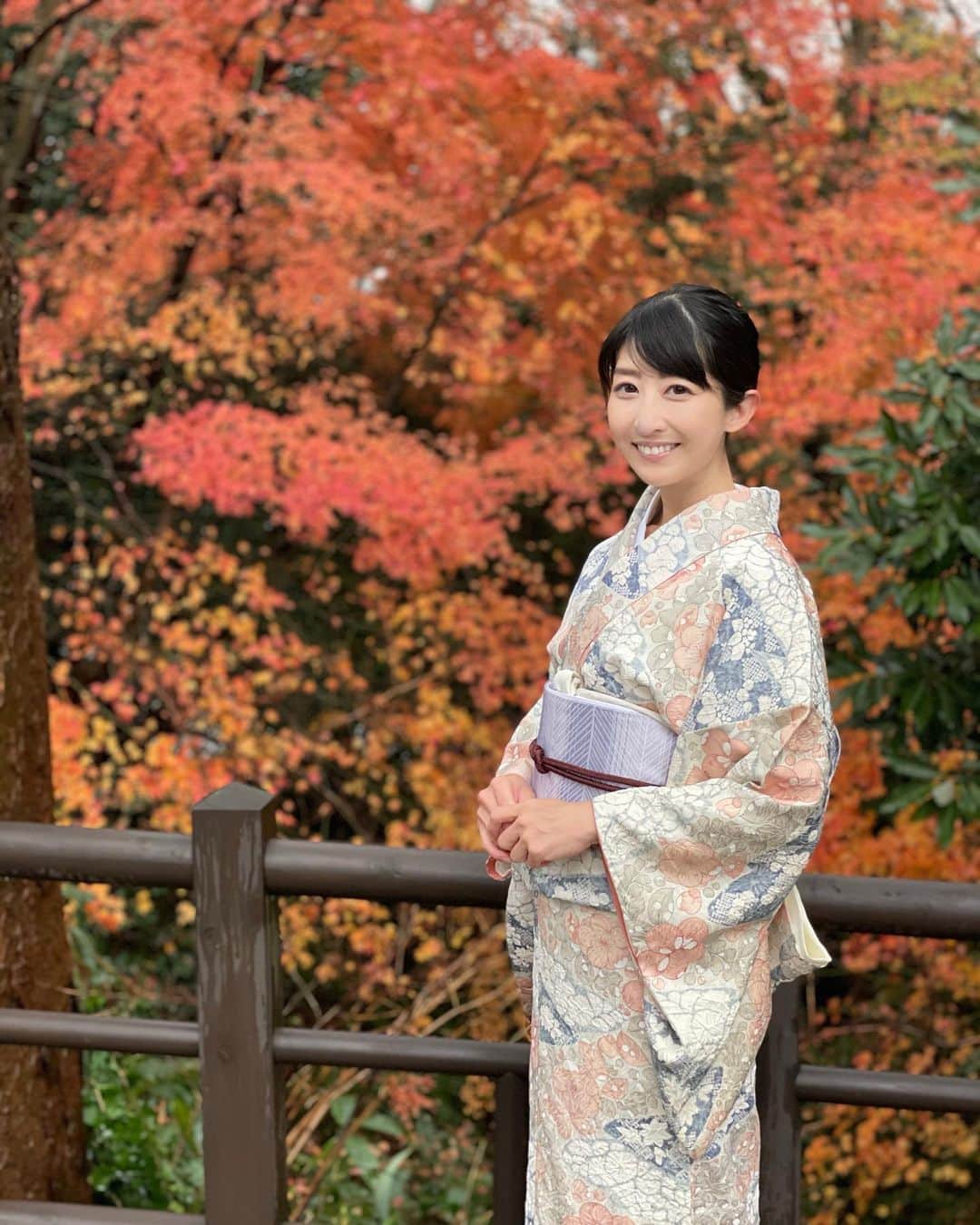 のインスタグラム：「✿ ⍢ ✿ 𝙷𝚎𝚕𝚕𝚘 𝟸𝟶𝟸𝟷 🎍🎌 新年あけましておめでとうございます⛩ . 2021年スタート◡̈♡ 皆様にとって笑顔溢れる幸せな素晴らしい年になりますように。そして何より、健康に過ごせますように✧︎*。 . 今年もよろしくお願いします◡̈ . . 目指せサブ4🏃‍♀️今年こそ初フル走るぞ♡ 金沢マラソンでみんなに会えますように！ . 今年も見たことない素晴らしい景色が いっぱい見られますように⸜(๑⃙⃘'ᵕ'๑⃙⃘)⸝⋆︎*♡ . 素敵な年にしたいな✧︎*。 . . . #2021 #hello2021 #happynewyear #happynewyear2021  #あけましておめでとうございます  .」