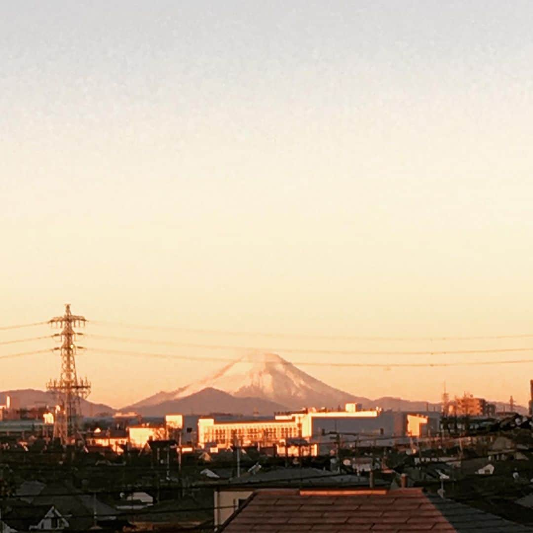 キリンジさんのインスタグラム写真 - (キリンジInstagram)「あけましておめでとうございます！ Happy new year！  今年もよろしくー。ほ」1月1日 7時30分 - kirinji_official