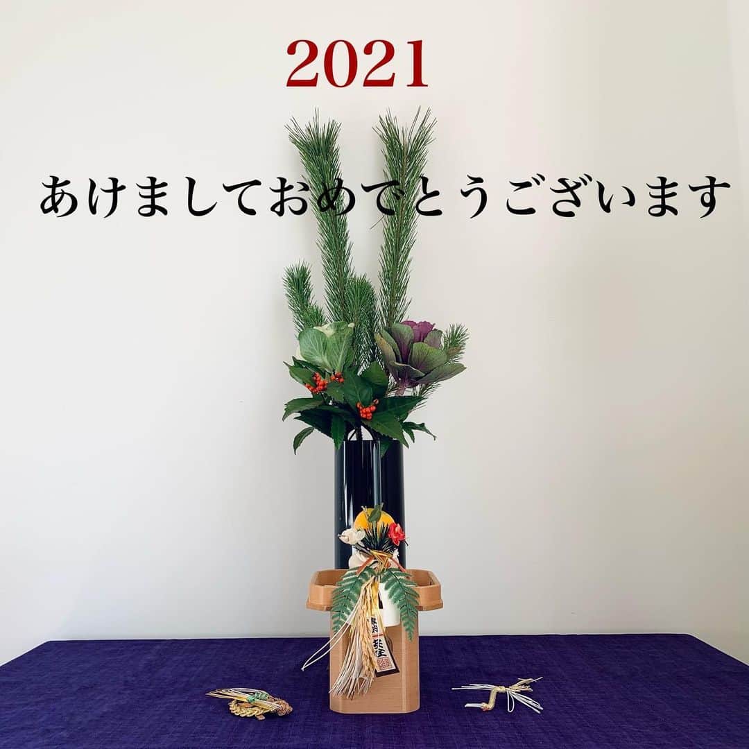 藤原美智子さんのインスタグラム写真 - (藤原美智子Instagram)「・ あけましておめでとうございます。 本年もどうぞよろしくお願いいたします。 皆さまにとって、より良い1年となりますように❣️  今年は輝く初日の出を見ることができました。 きっと、そんな年になると思います✨  #藤原美智子 #fujiwaramichiko」1月1日 7時25分 - michiko.life