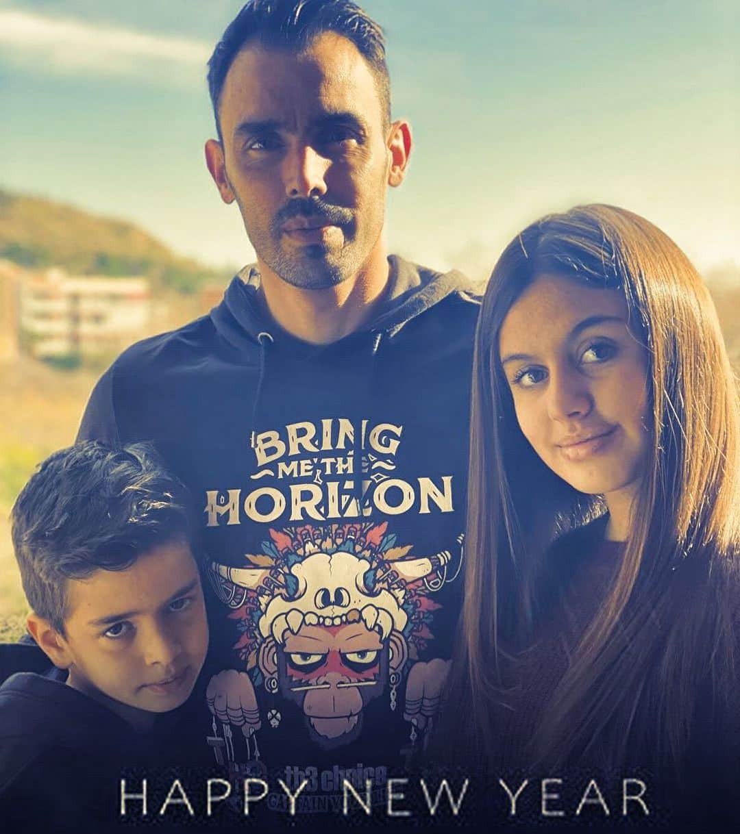 ジョルディ・コディーナのインスタグラム：「Feliz año a tod@s!」