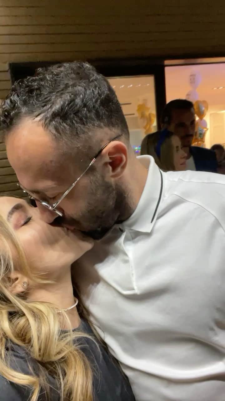 ジェシカ・スターリングのインスタグラム：「FELIZ 2021❤️」