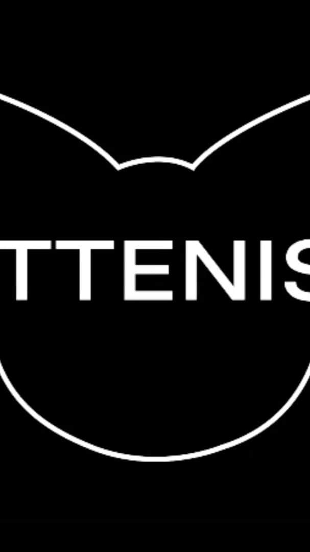 エリック・デッカーのインスタグラム：「Cheers to our crew at Kittenish and being the best team🤟🏽 Nothing but smiles and good vibes」