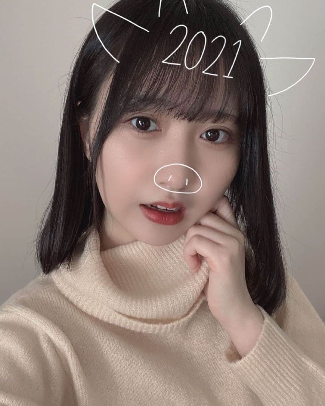 對馬優菜子のインスタグラム：「ハッピーニューイヤー！🐮」