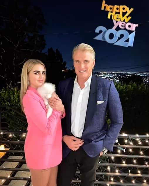 ドルフ・ラングレンのインスタグラム：「To a great 2021! ❤️❤️」