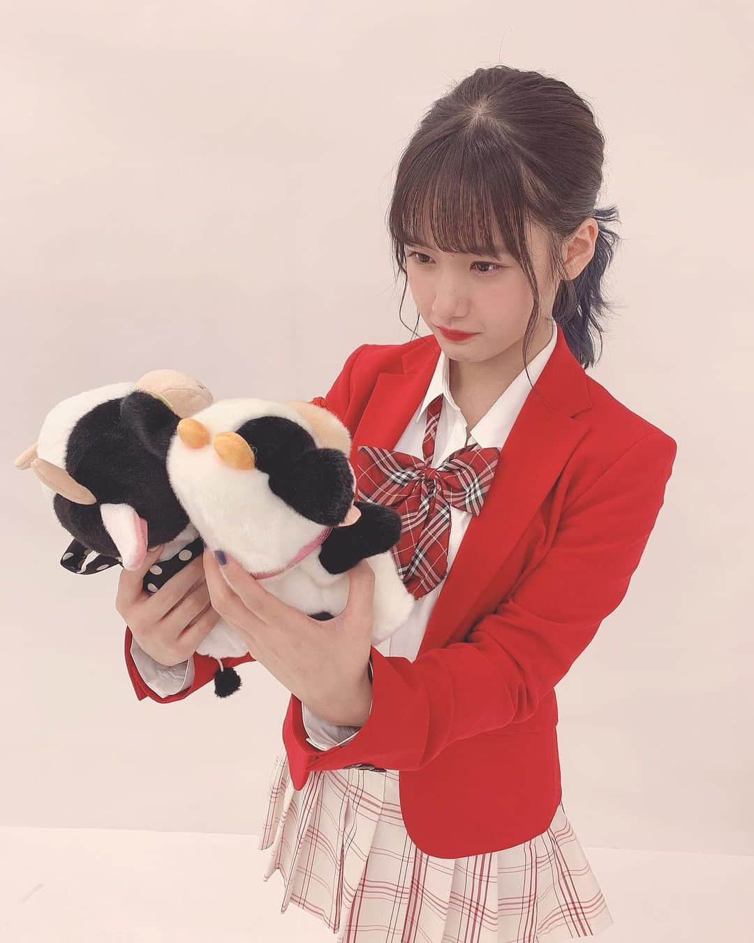 横山玲奈さんのインスタグラム写真 - (横山玲奈Instagram)「🐮 . . . 2021年こんにちは 今年も素敵な日々が過ごせますように . . . #2021 #横山玲奈 #丑年 #helloproject #morningmusume20」1月1日 18時40分 - reina_yokoyama.official