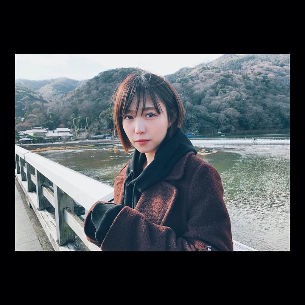 のインスタグラム：「.﻿ .2021年。明けましておめでとう御座います。﻿ 一人の役者としても、一人の人間としても、﻿ 磨き、精進して参ります。﻿ そして皆様から去年頂いた沢山の愛を﻿ 溢れんばかりに返していけますよう。﻿ ﻿ 本年も応援のほど﻿ どうぞ宜しくお願い致します！！☺︎﻿ ﻿ ﻿ 妃乃ゆりあ﻿ ﻿ ﻿ ❁﻿ ﻿ ❁﻿ ﻿ #妃乃ゆりあ ﻿ #2021年 #元旦 #あけましておめでとう ﻿」