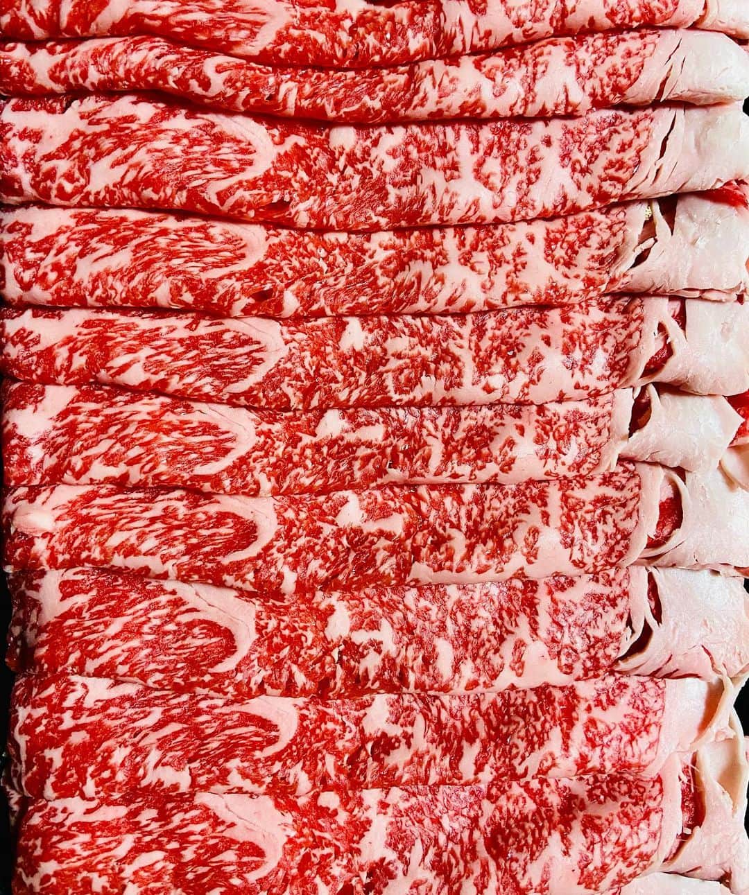のインスタグラム：「にっきゅ🥩#すきやき #肉 #すき焼き #すき焼きパーティー #お肉 #写真 #photography #photo」