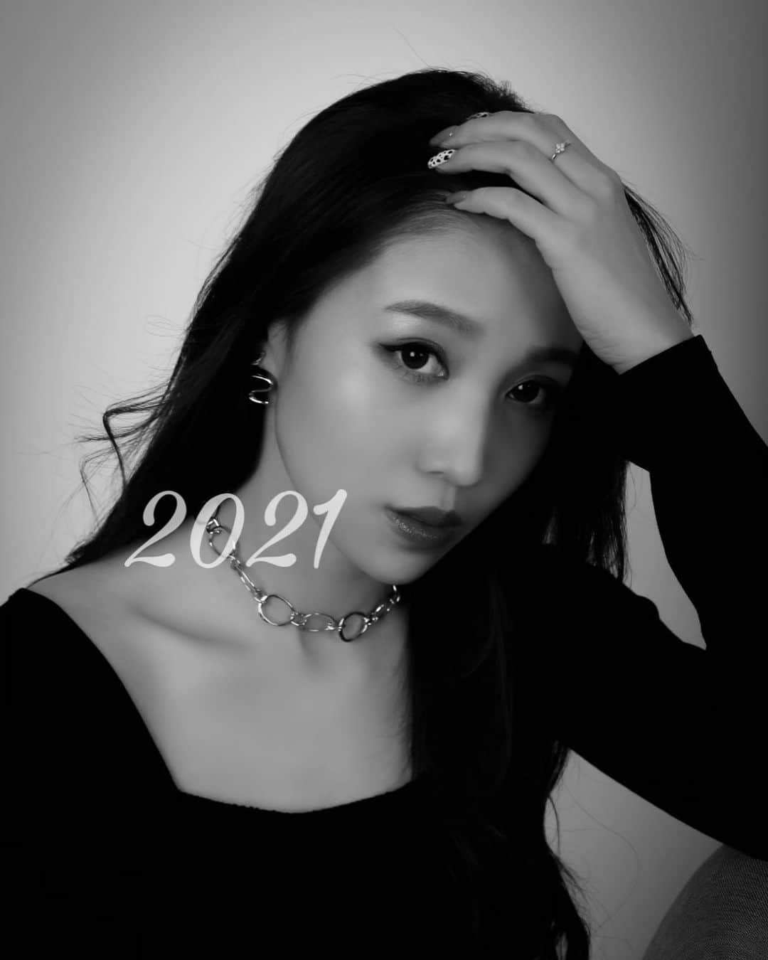 RINAさんのインスタグラム写真 - (RINAInstagram)「Best hopes and wishes for the New Year！ 🗼2021🗼 ・ #cyberjapan #cyberjapandancers #サイバージャパンダンサーズ #サイバージャパン #cjd_rina #2021」1月1日 19時22分 - cjd_rina